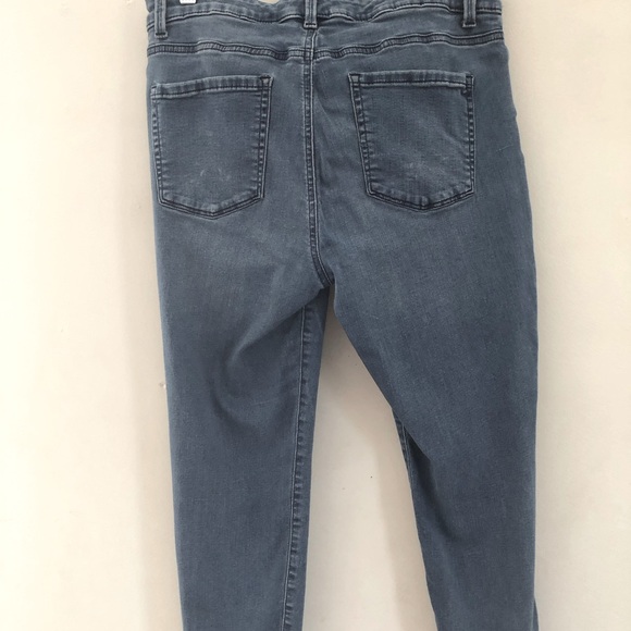 ❤️ Talbots Simply Flattering Denim Crops - Picture 4 of 8